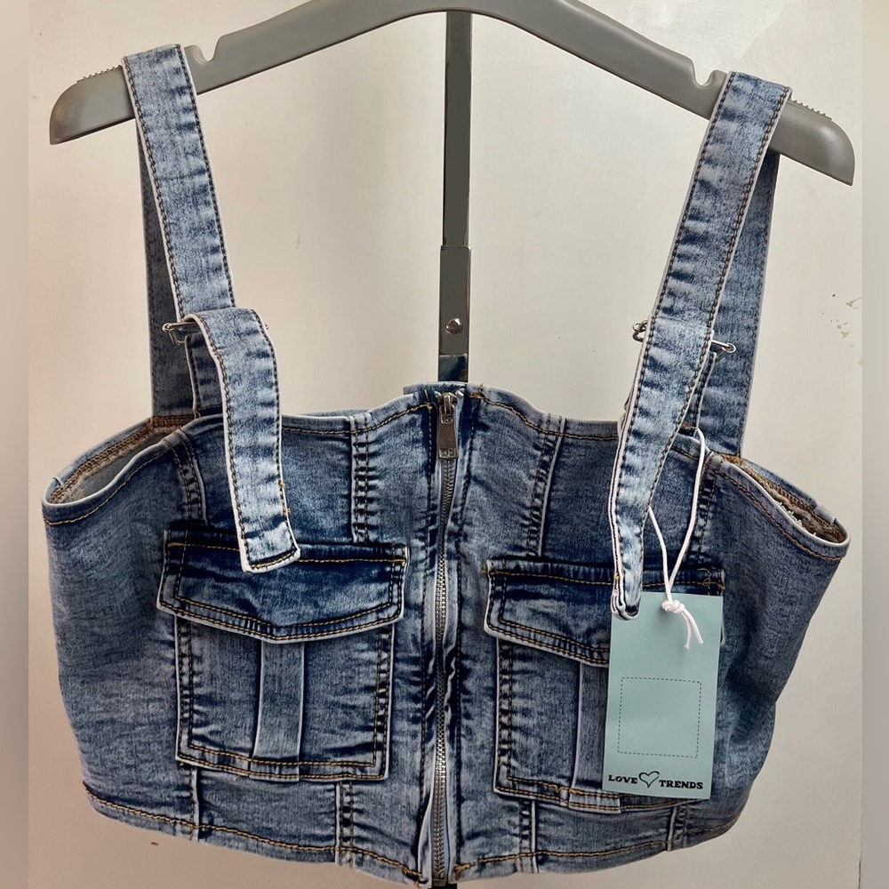 🆕 Love Treads Denim Top with Zipper & Cargo Pockets